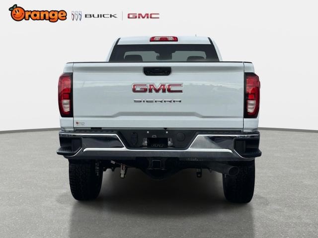 2025 GMC Sierra 3500HD Pro - Photo 4
