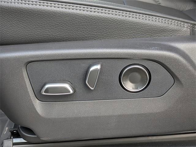 2026 GMC Yukon XL Denali - Photo 24