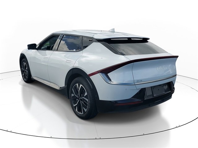 2022 Kia EV6 Wind photo 3