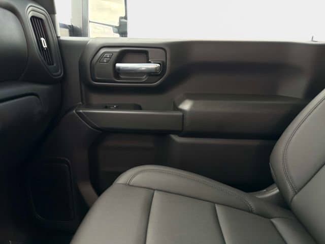 2025 GMC Sierra 3500HD Pro - Photo 16