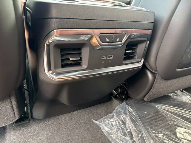 2026 GMC Sierra 2500HD Denali Ultimate - Photo 16