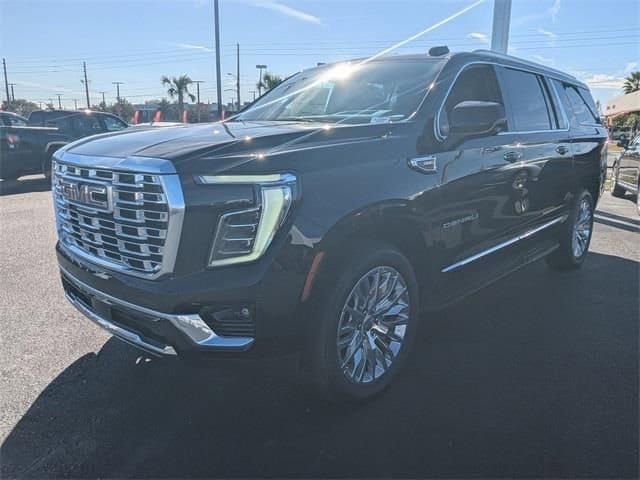 2026 GMC Yukon XL Denali - Photo 8