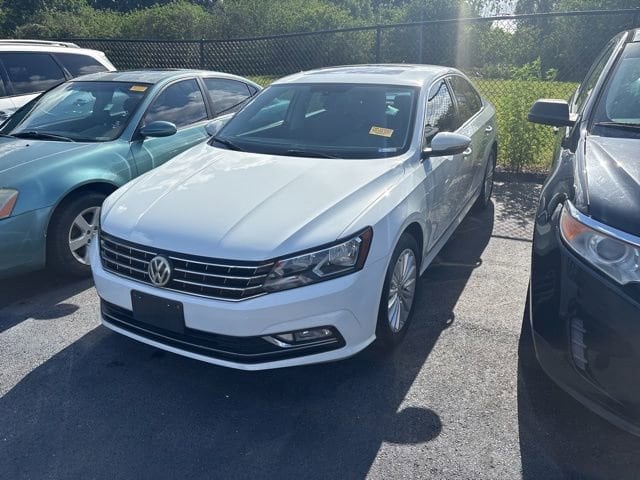 2016 Volkswagen Passat 1.8T SE w/ Techonology Auto PZEV's photo