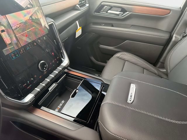 2026 GMC Yukon XL Denali - Photo 20