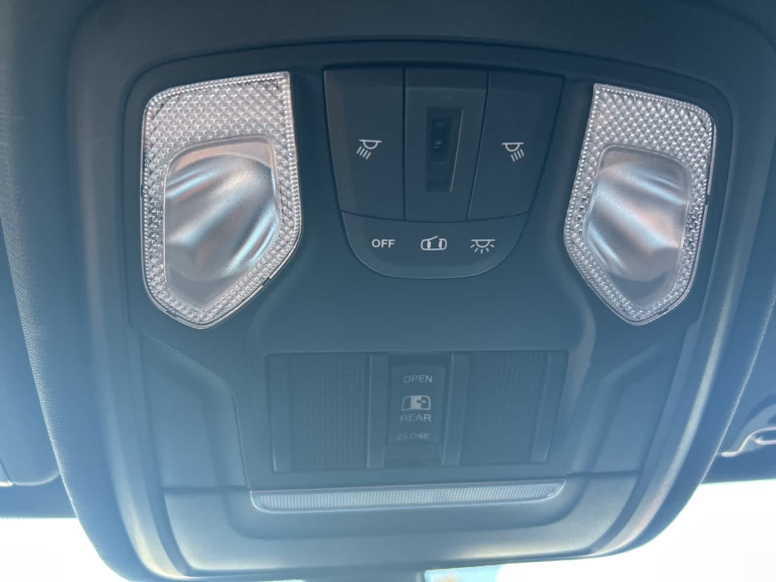 Thumbnail: 2020 RAM 1500 - 43