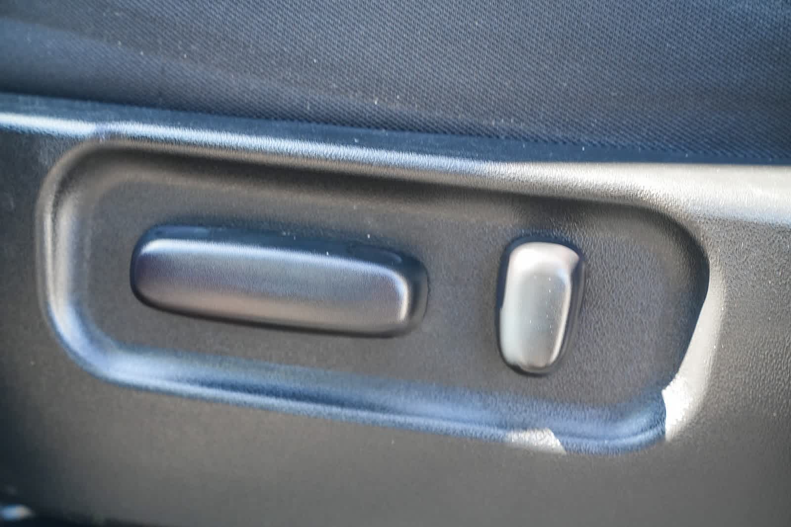 Thumbnail: 2022 Toyota Tacoma - 19