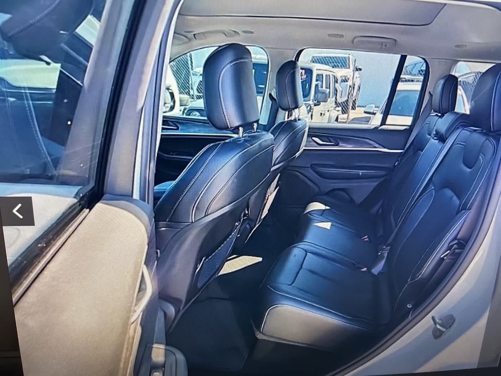 Thumbnail: 2023 Jeep Grand Cherokee - 16