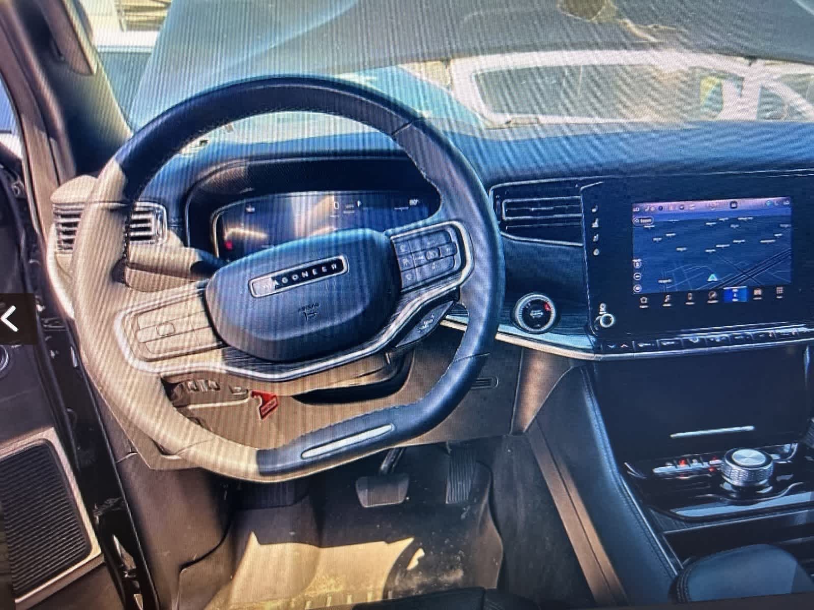 Thumbnail: 2022 Jeep Wagoneer - 13