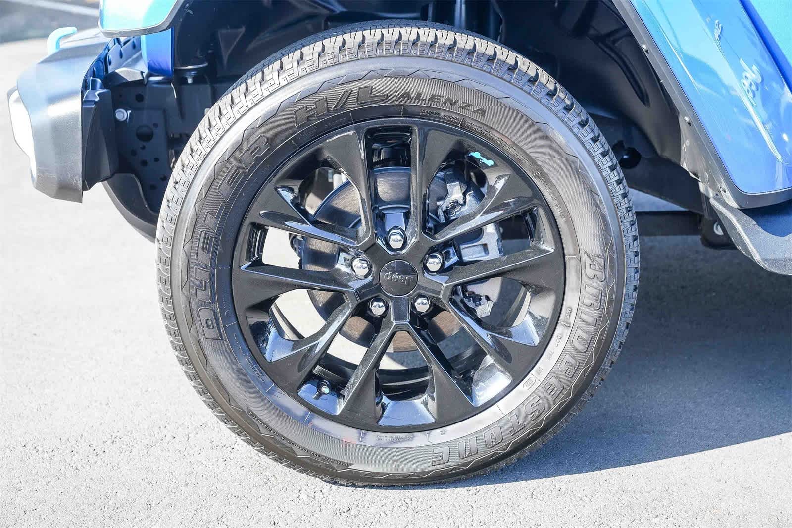 Thumbnail: 2023 Jeep Wrangler - 9