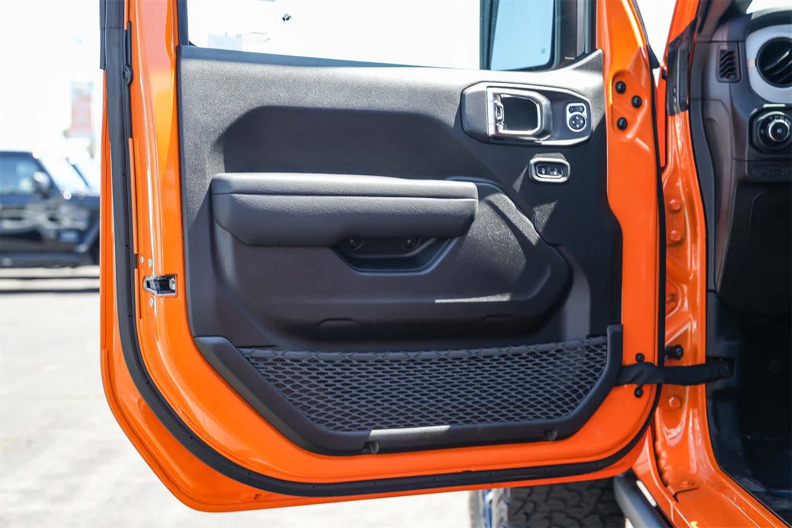 Thumbnail: 2025 Jeep Wrangler - 21