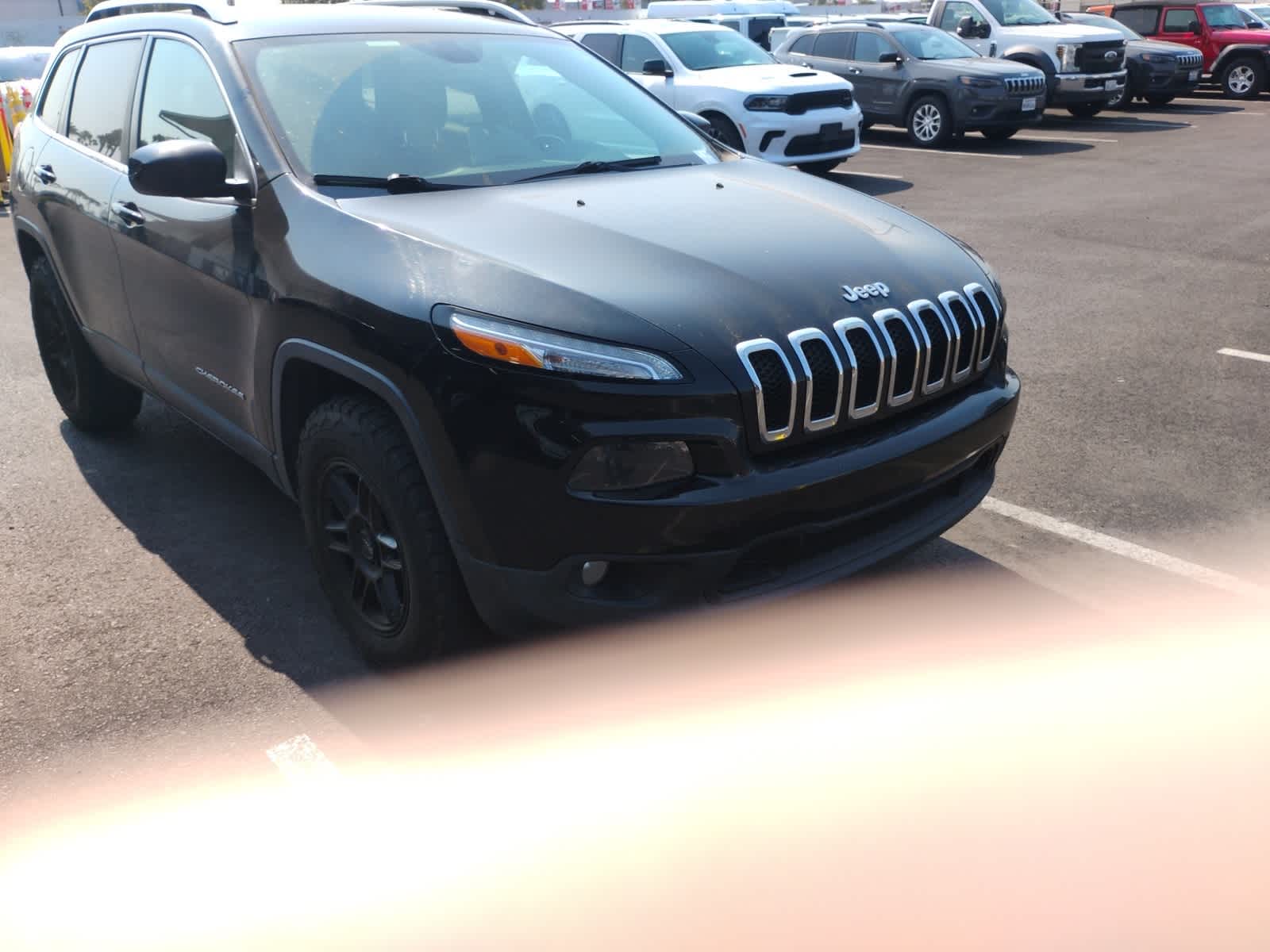 Thumbnail: 2016 Jeep Cherokee - 4