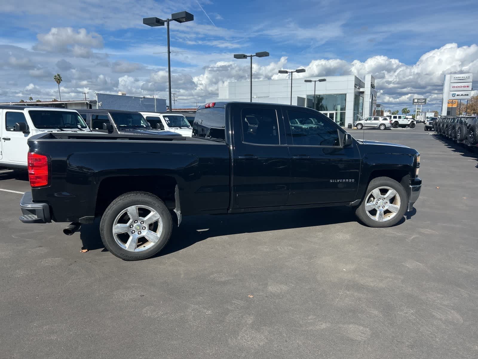 Thumbnail: 2015 Chevrolet Silverado 1500 - 5