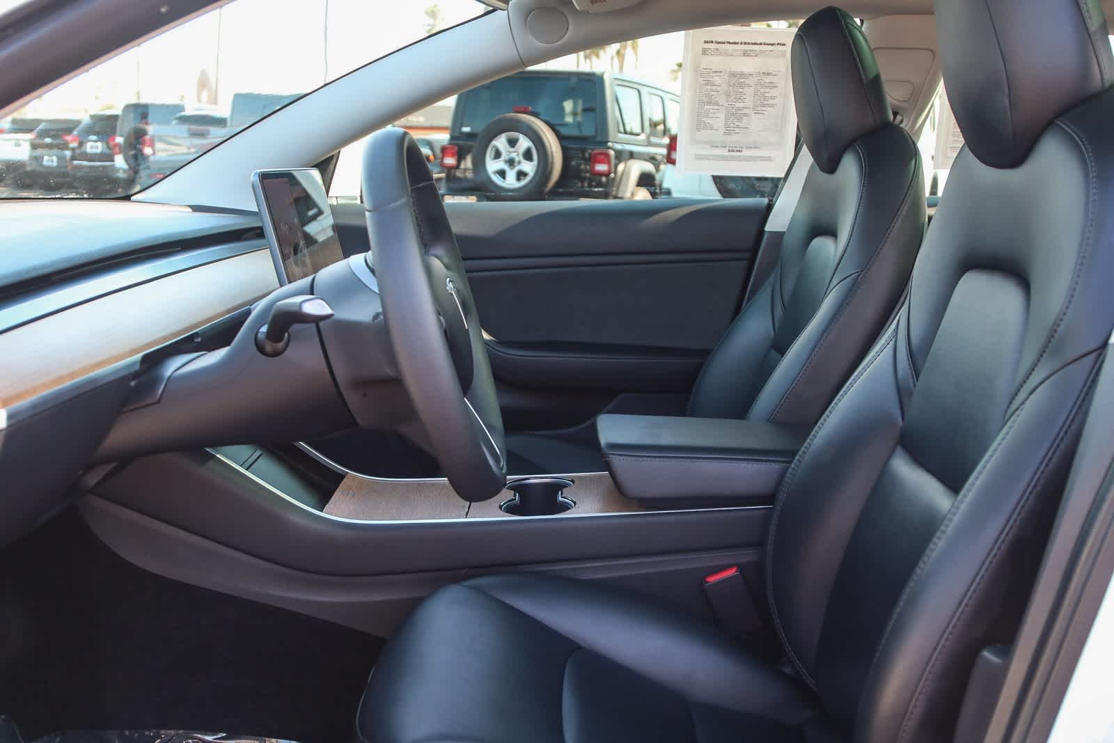 Thumbnail: 2019 Tesla Model 3 - 15