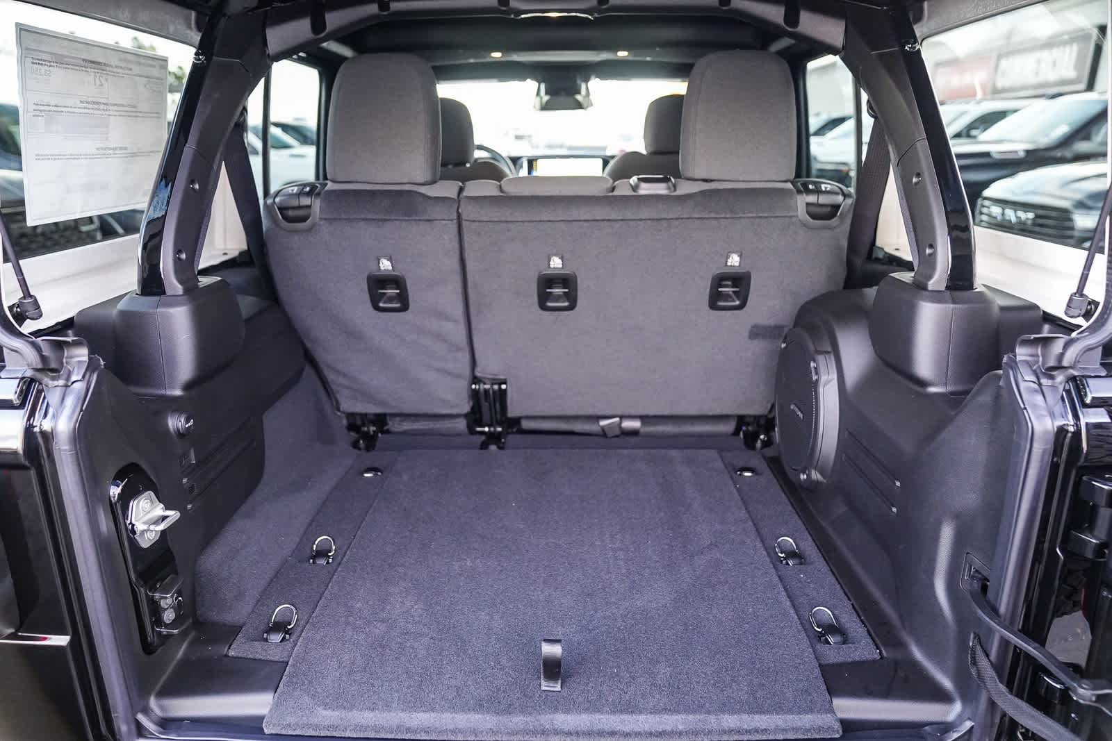 Thumbnail: 2026 Jeep Wrangler - 11