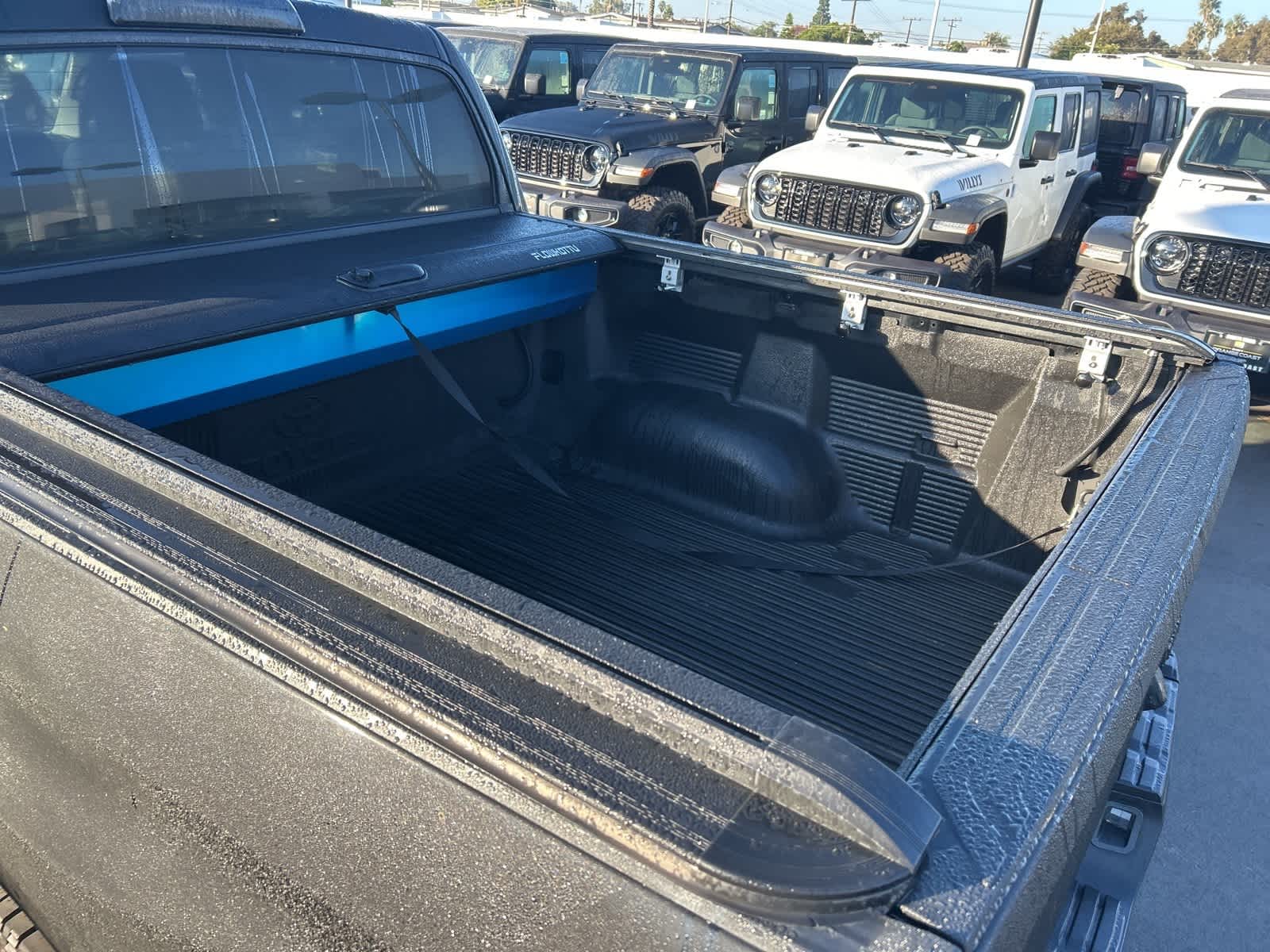 Thumbnail: 2016 Toyota Tundra - 15