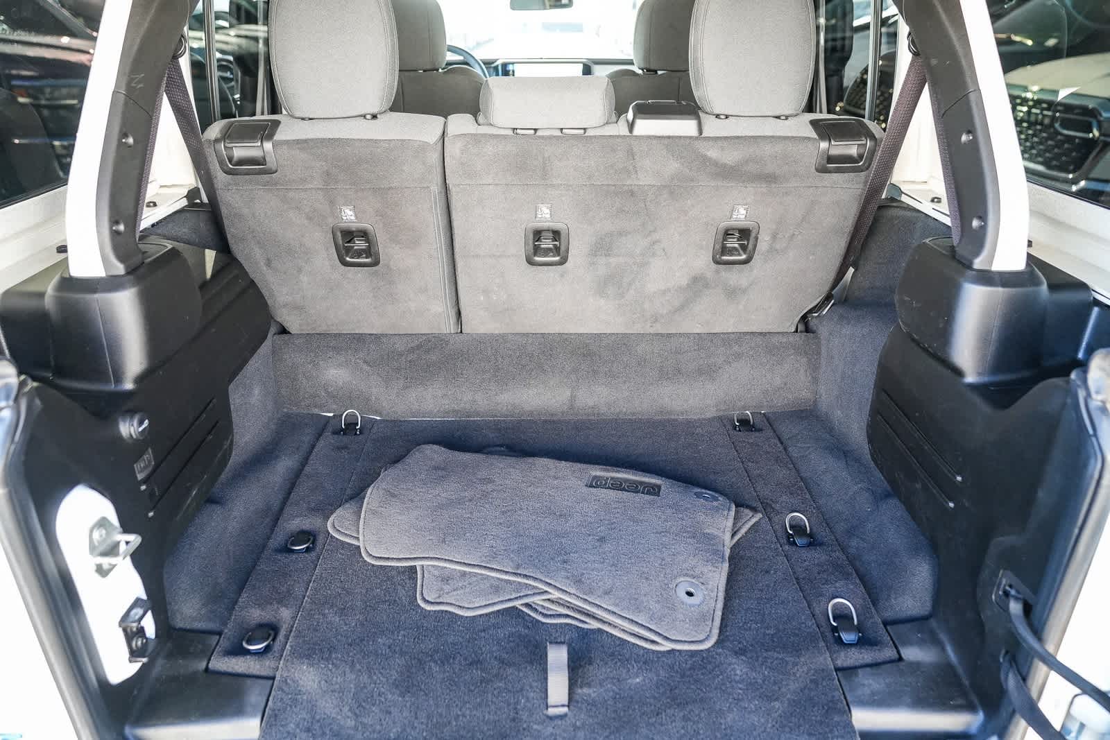 Thumbnail: 2024 Jeep Wrangler - 24