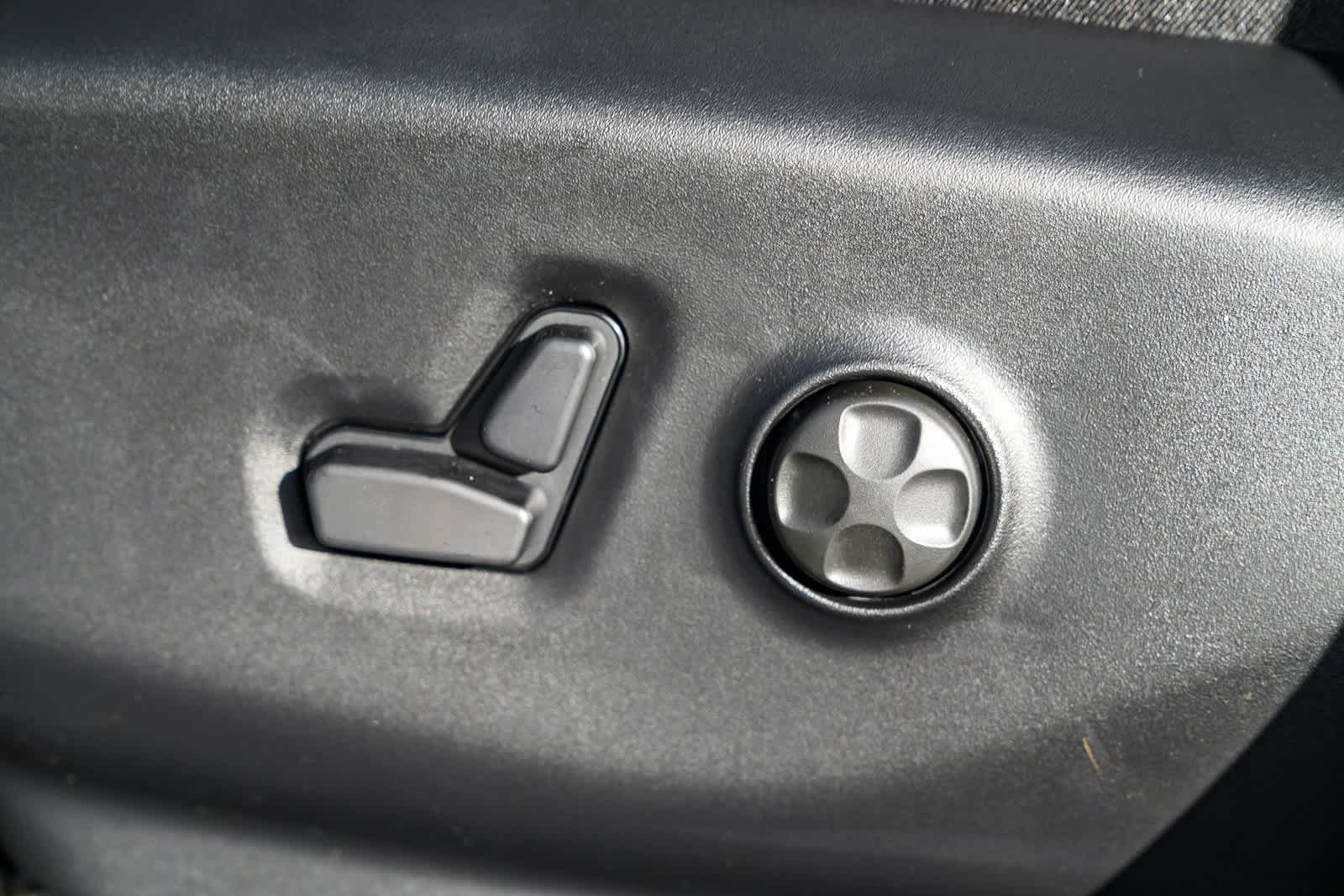 Thumbnail: 2026 Chrysler Voyager - 22