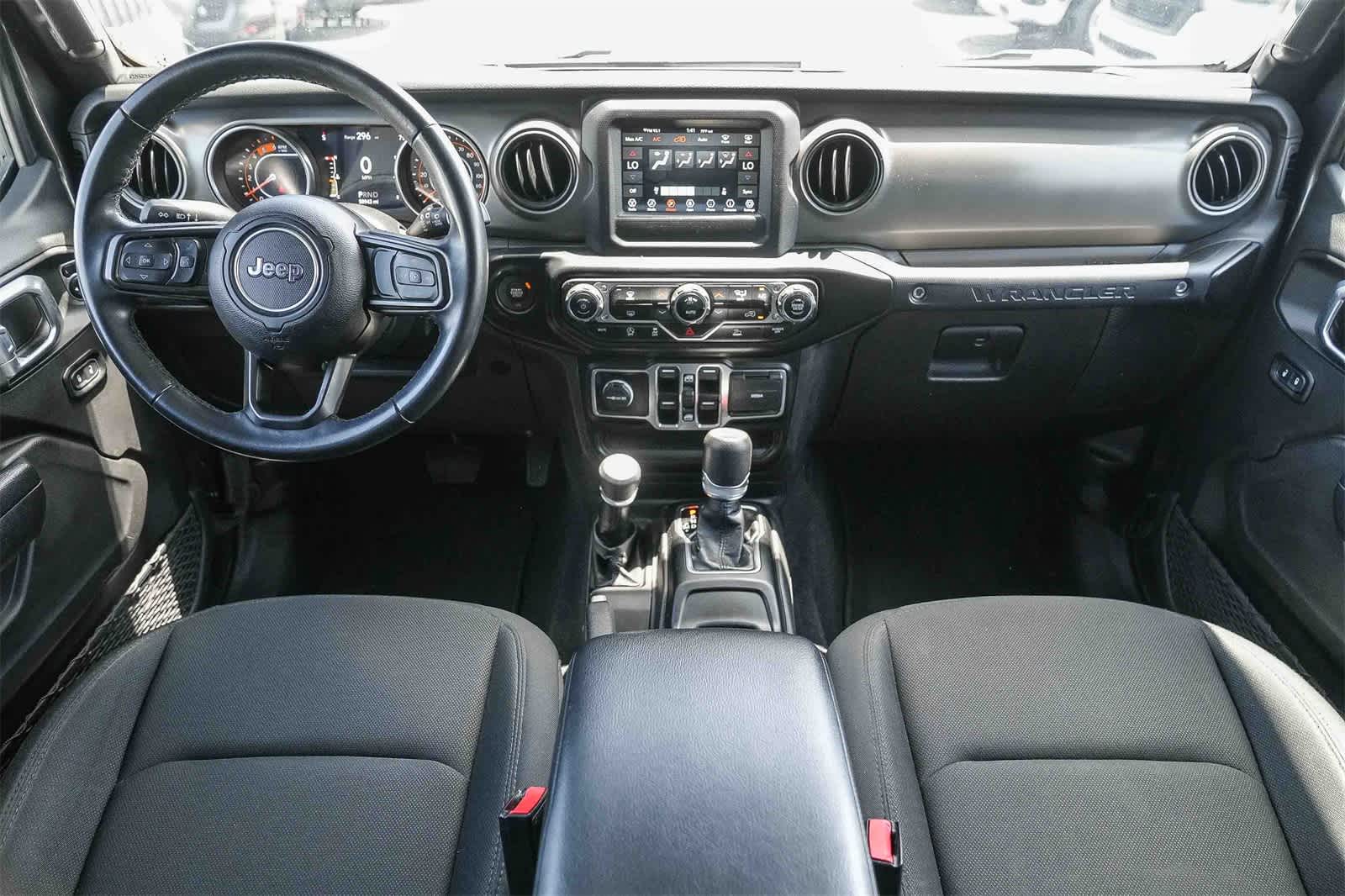 Thumbnail: 2022 Jeep Wrangler - 11