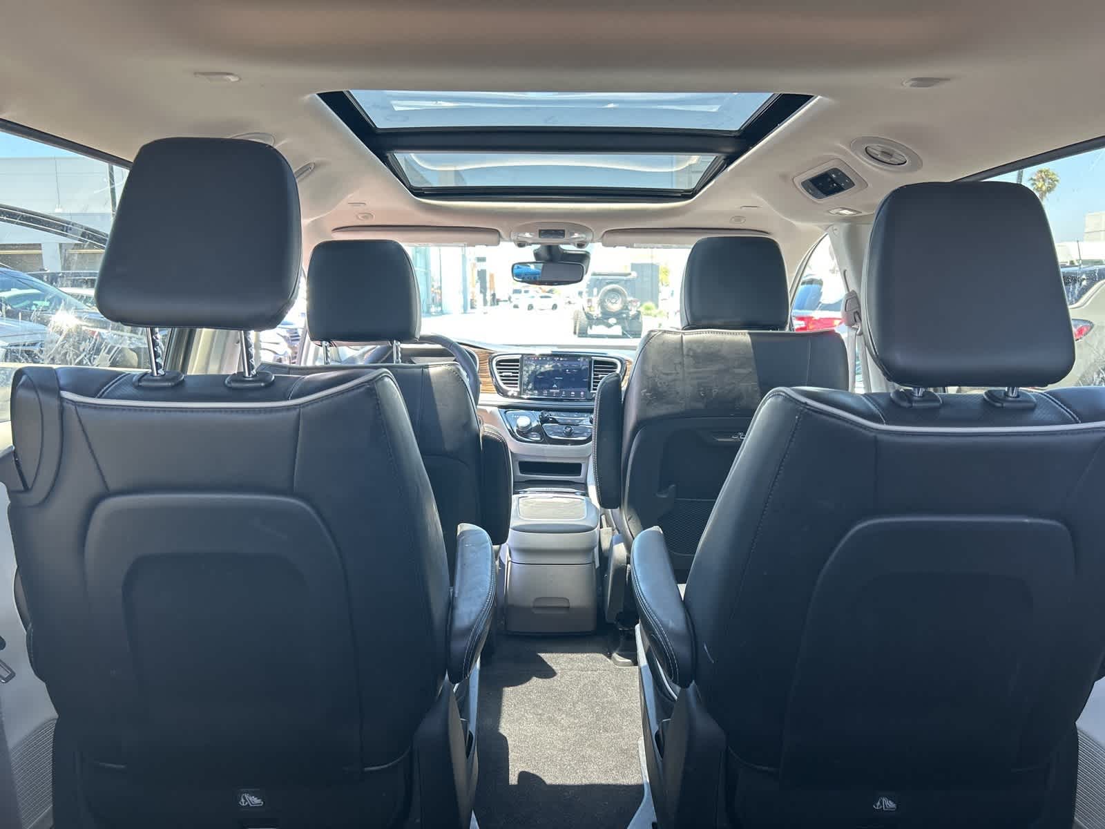 Thumbnail: 2022 Chrysler Pacifica - 41
