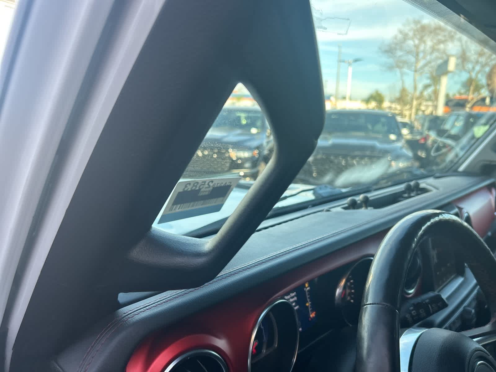 Thumbnail: 2019 Jeep Wrangler - 31