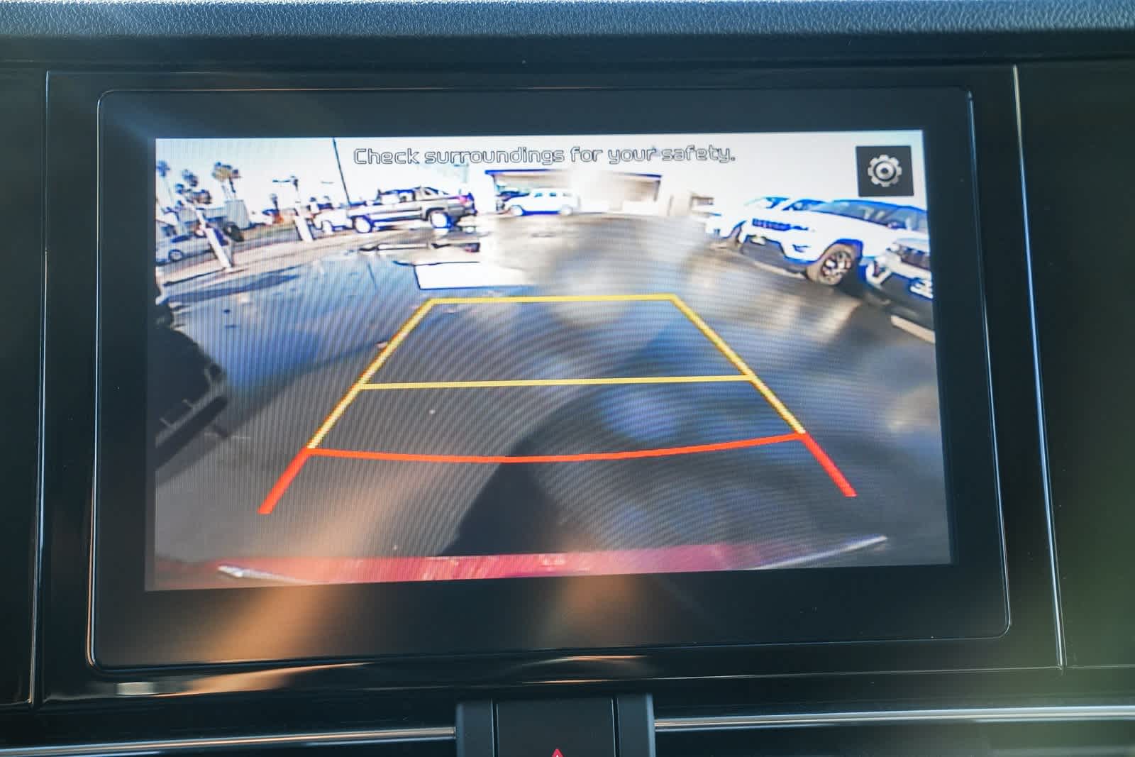 Thumbnail: 2022 Kia Niro - 21