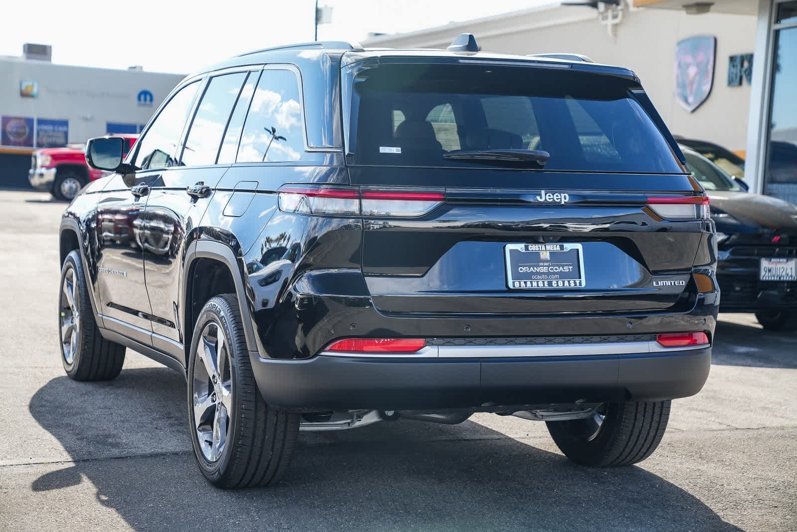 Thumbnail: 2026 Jeep Grand Cherokee - 6