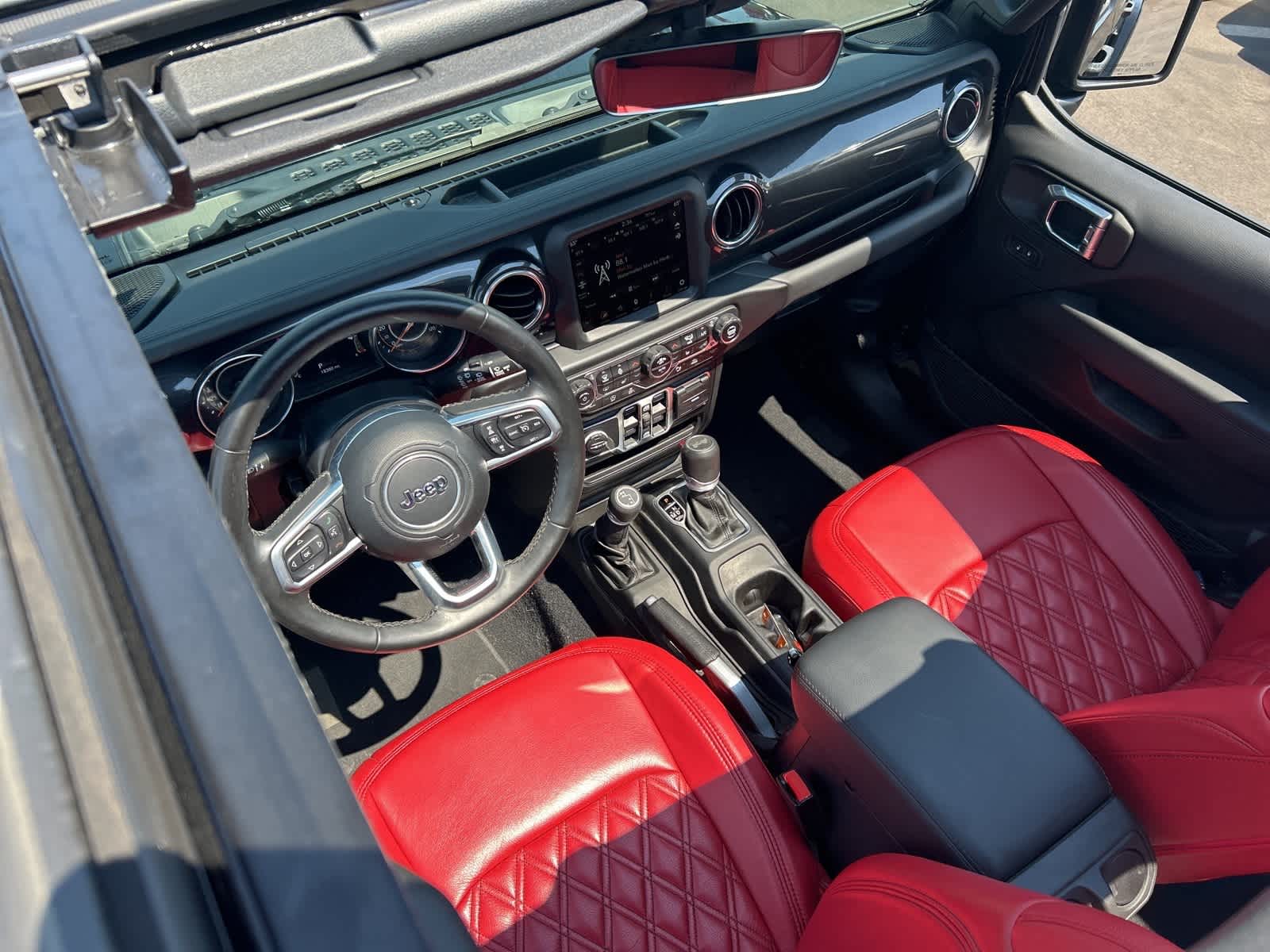 Thumbnail: 2022 Jeep Wrangler - 35