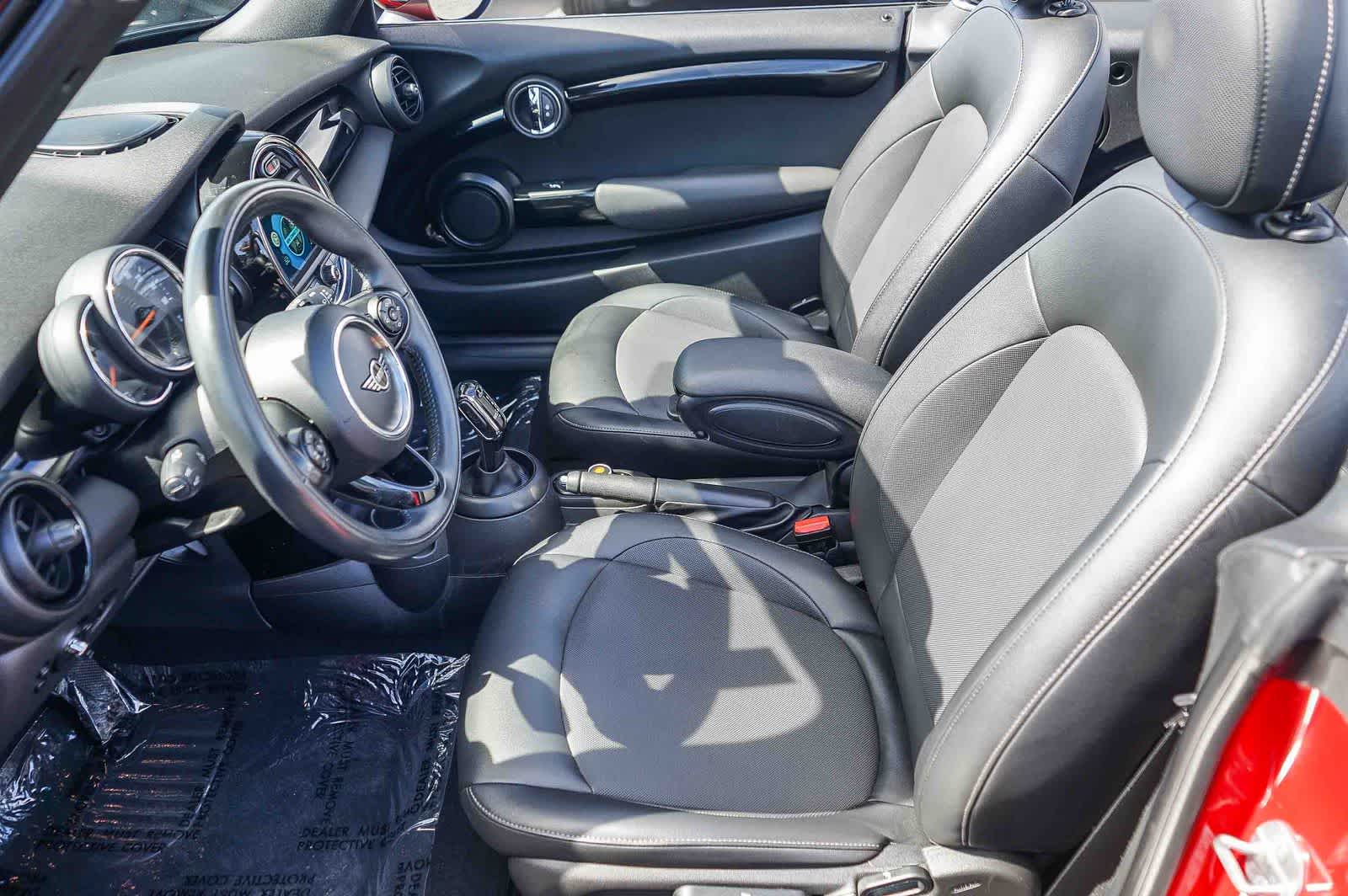 Thumbnail: 2021 MINI Cooper Convertible - 18