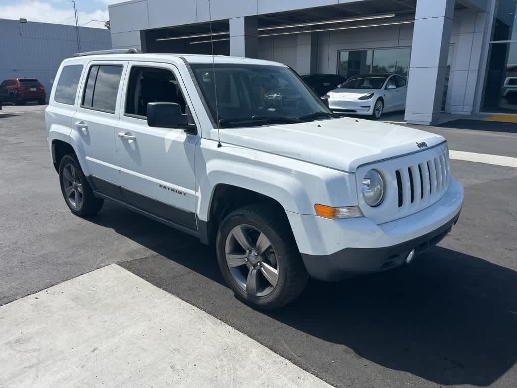 Thumbnail: 2017 Jeep Patriot - 7