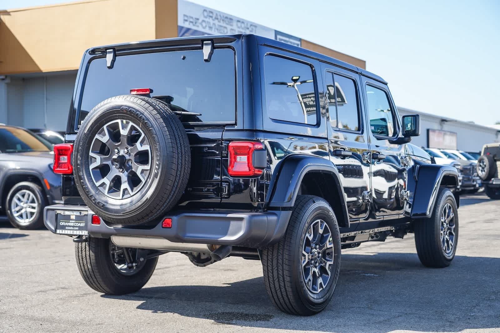 Thumbnail: 2025 Jeep Wrangler - 6