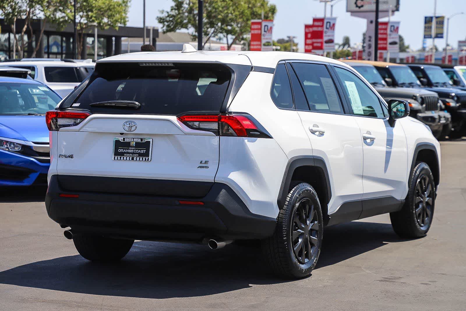 Thumbnail: 2024 Toyota RAV4 - 6