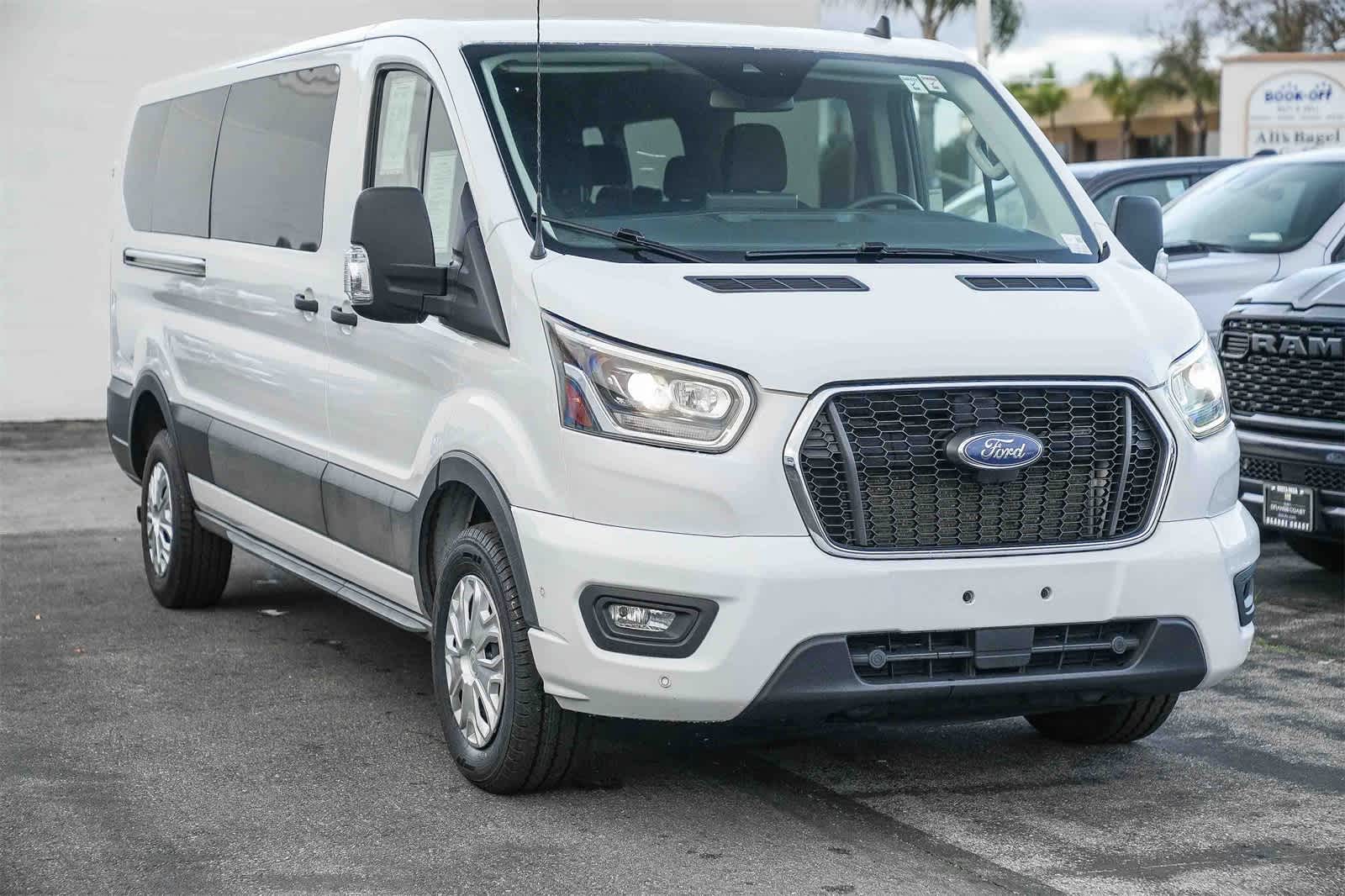 Thumbnail: 2023 Ford Econoline - 3