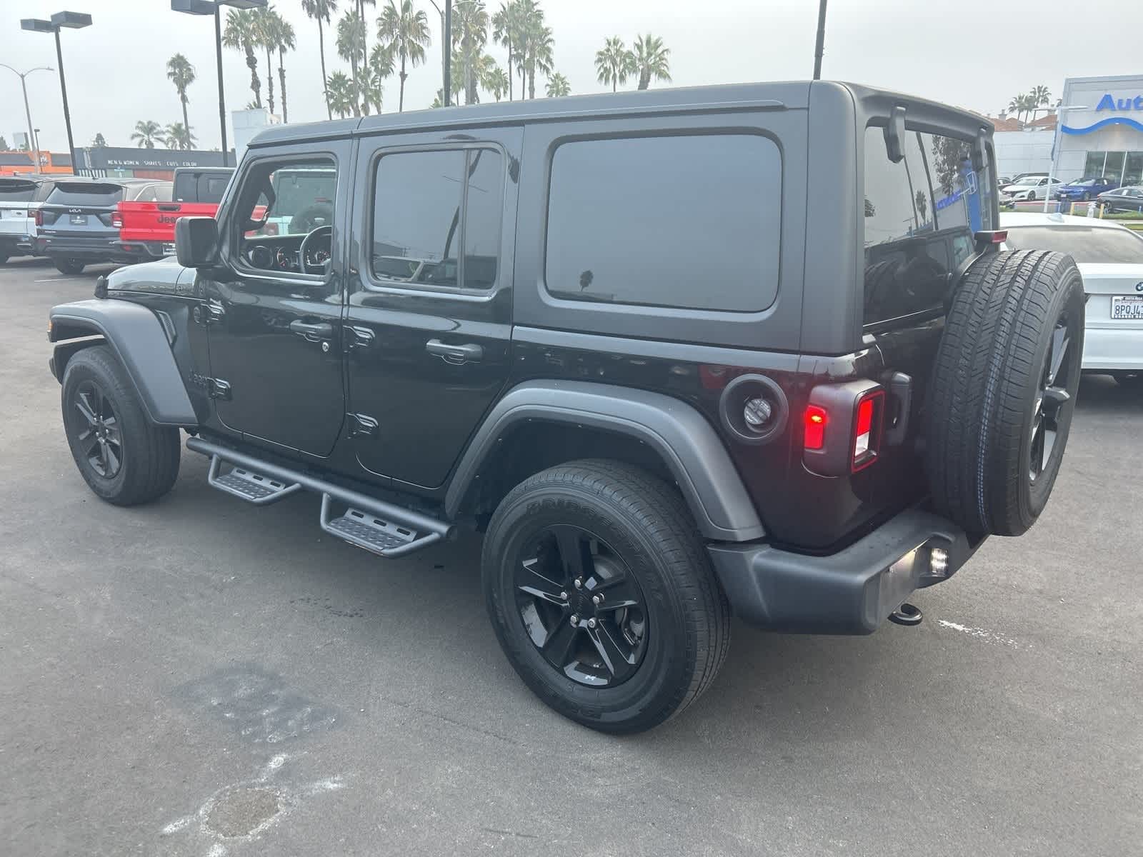 Thumbnail: 2022 Jeep Wrangler - 3