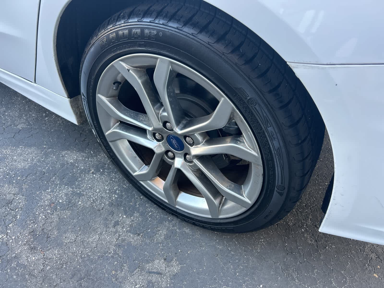 Thumbnail: 2020 Ford Fusion - 14