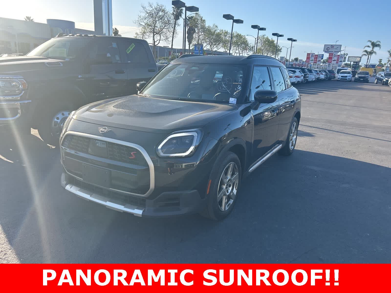 Thumbnail: 2025 MINI Cooper Countryman - 1