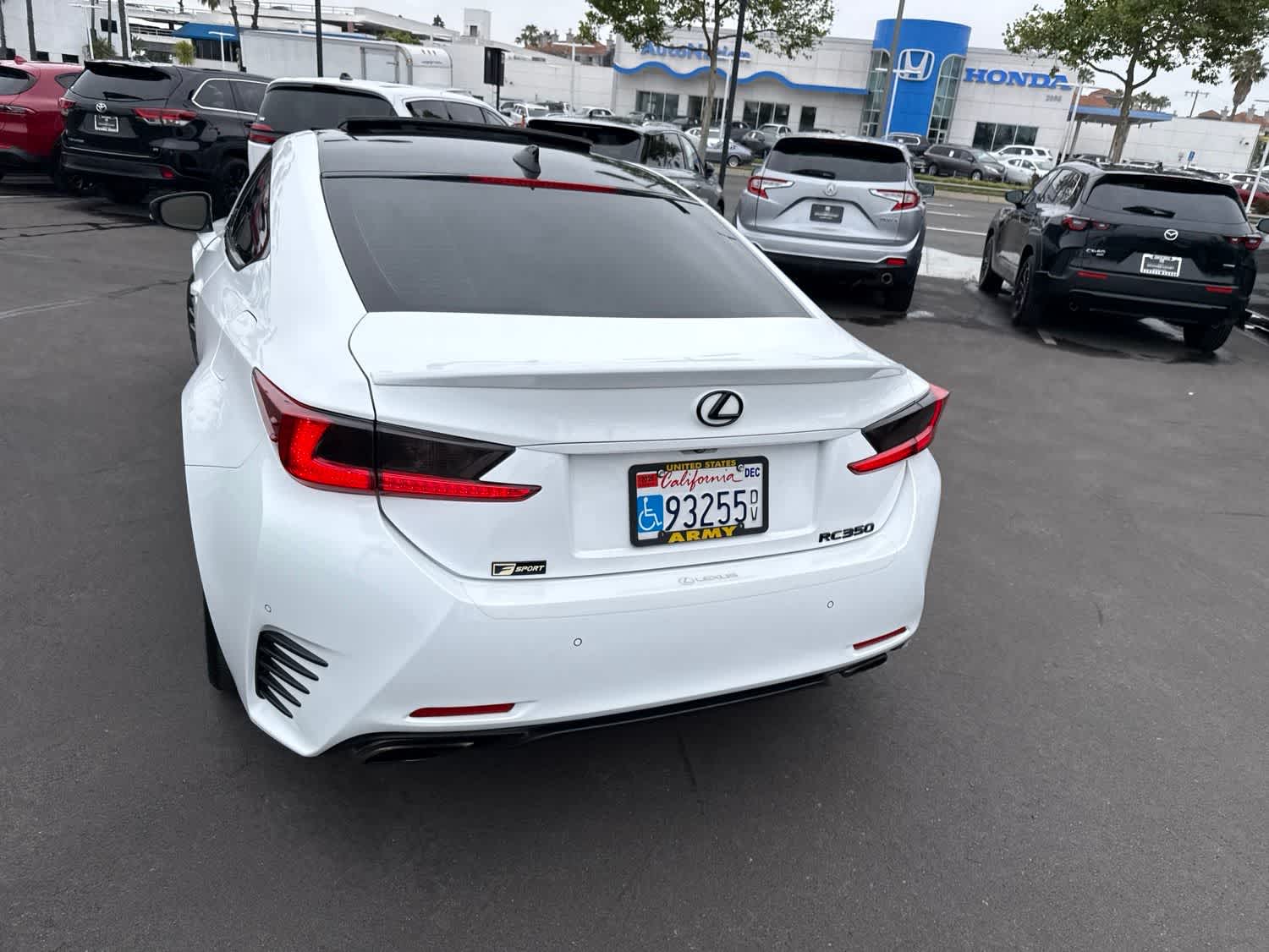 Thumbnail: 2016 Lexus RC - 18