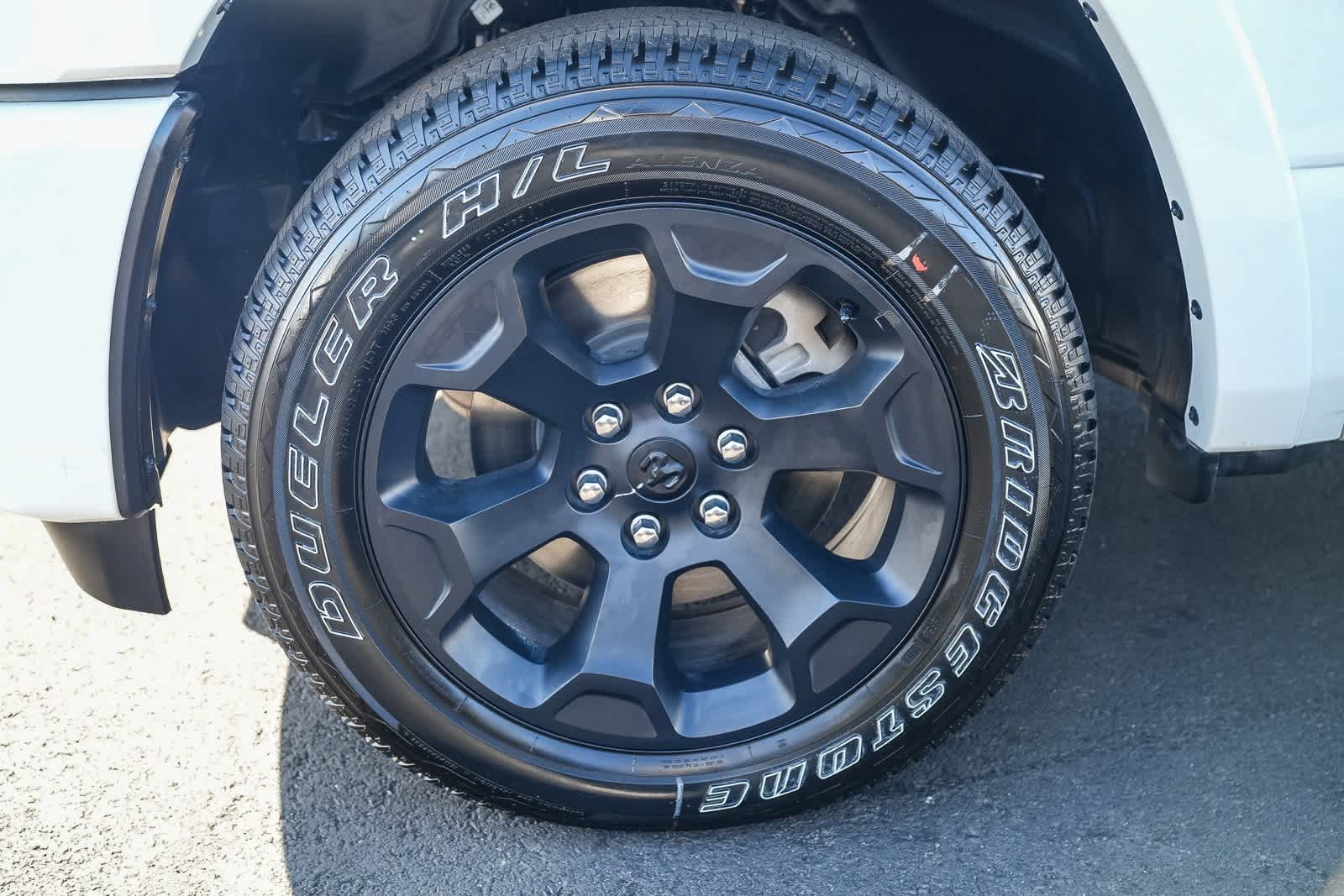 Thumbnail: 2026 RAM 1500 - 9