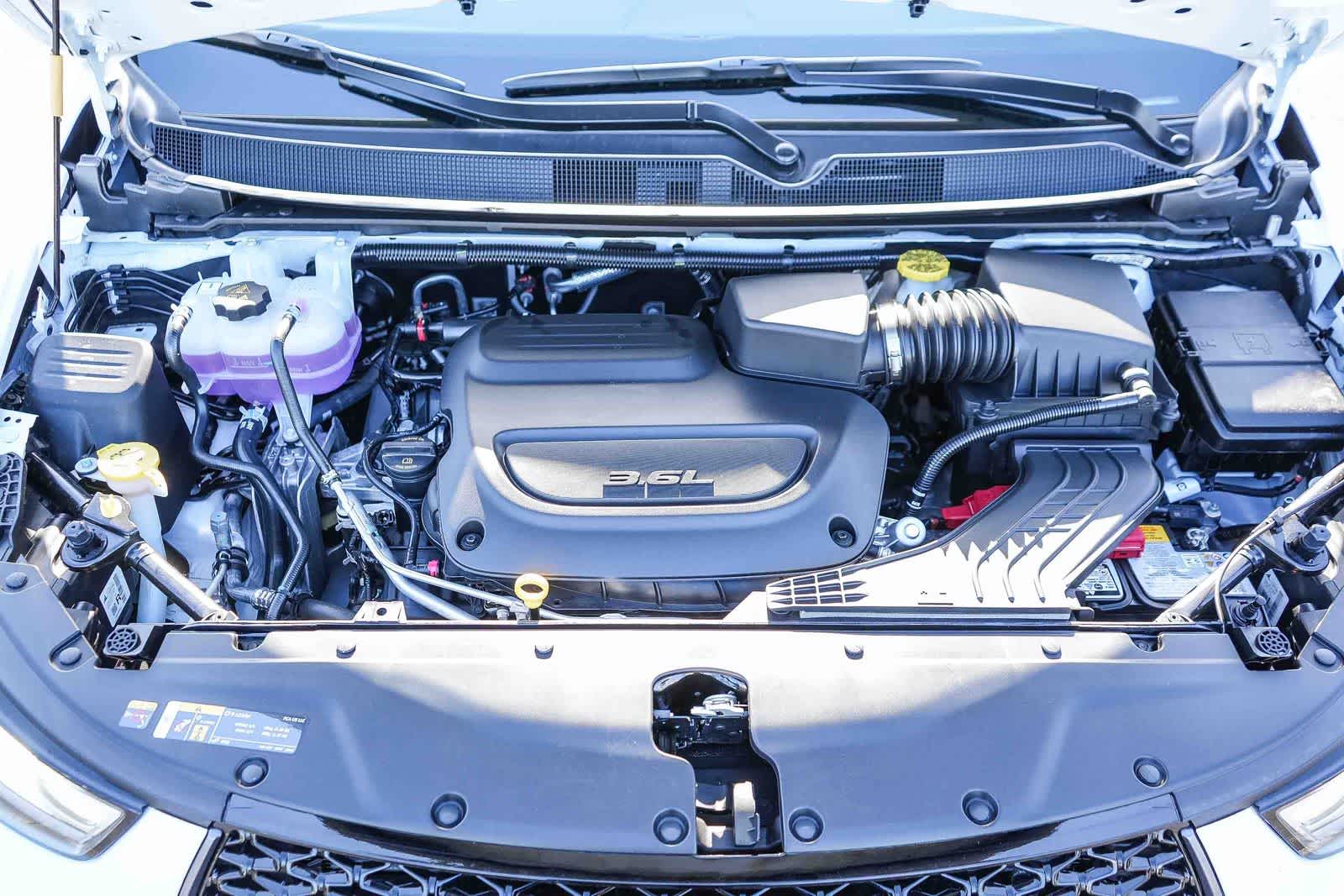 Thumbnail: 2026 Chrysler Pacifica - 13