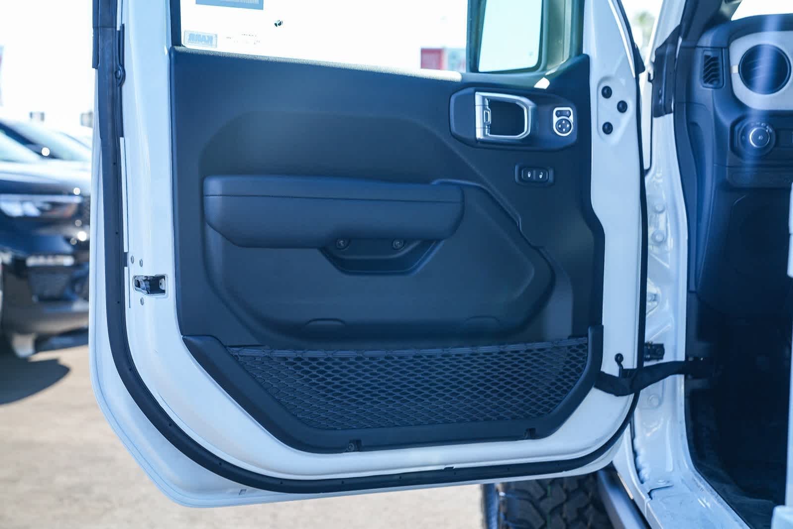 Thumbnail: 2026 Jeep Wrangler - 21