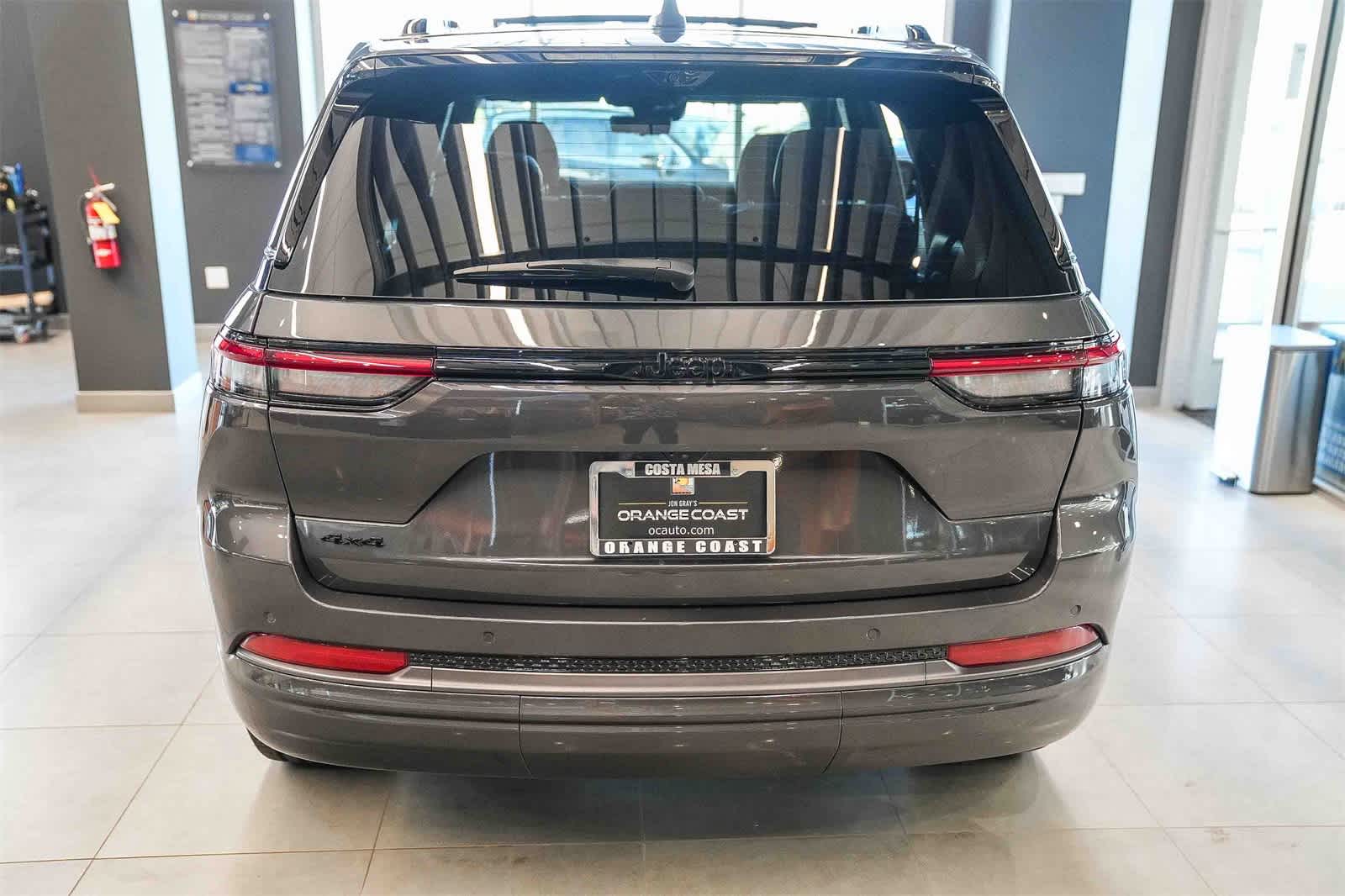 Thumbnail: 2026 Jeep Grand Cherokee - 5