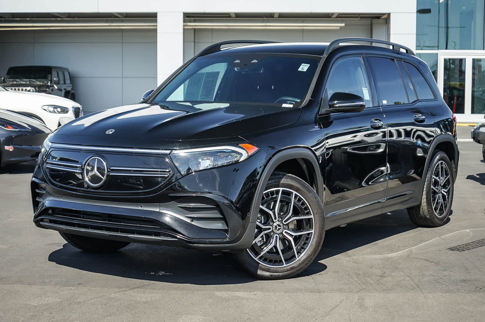 2022 Mercedes-Benz EQB 300 -
                  Costa Mesa, CA