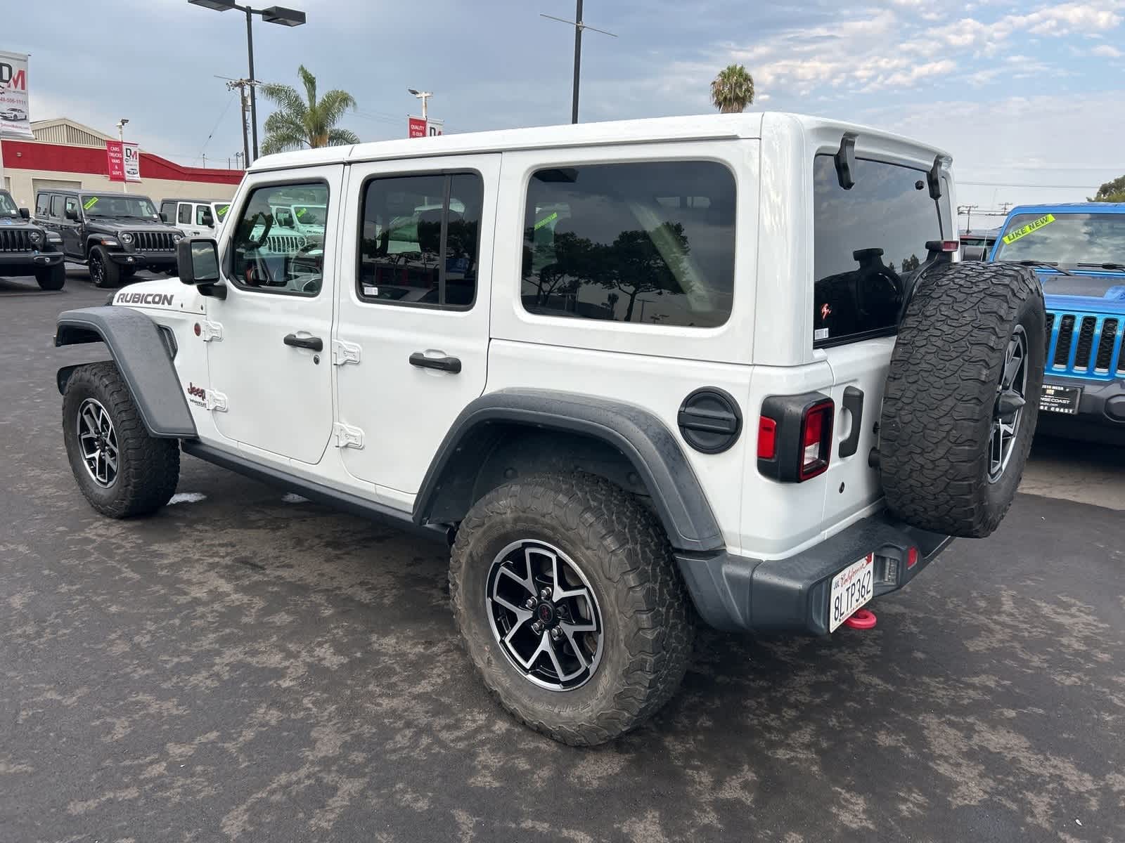 Thumbnail: 2019 Jeep Wrangler - 3