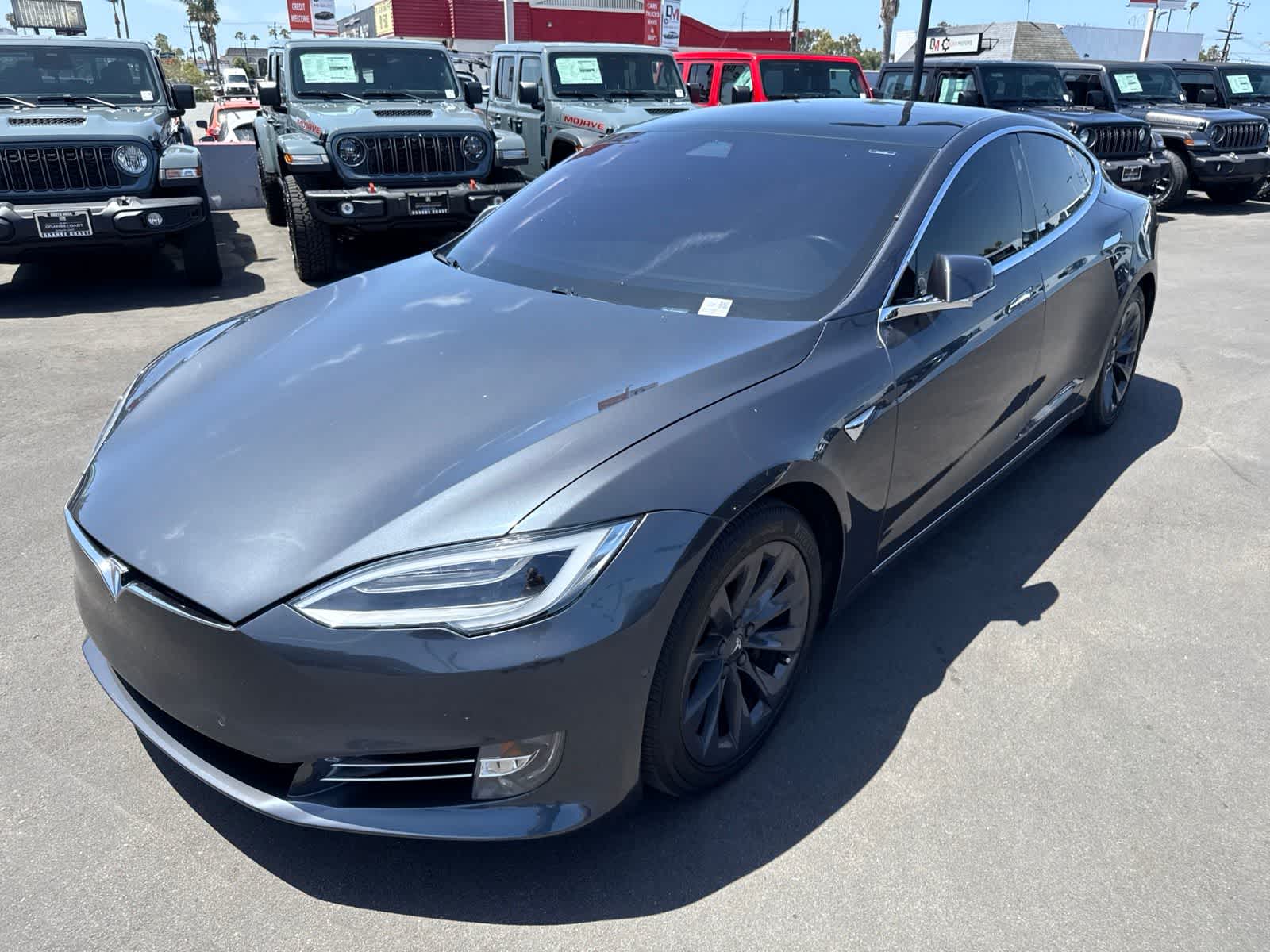 Thumbnail: 2018 Tesla Model S - 27