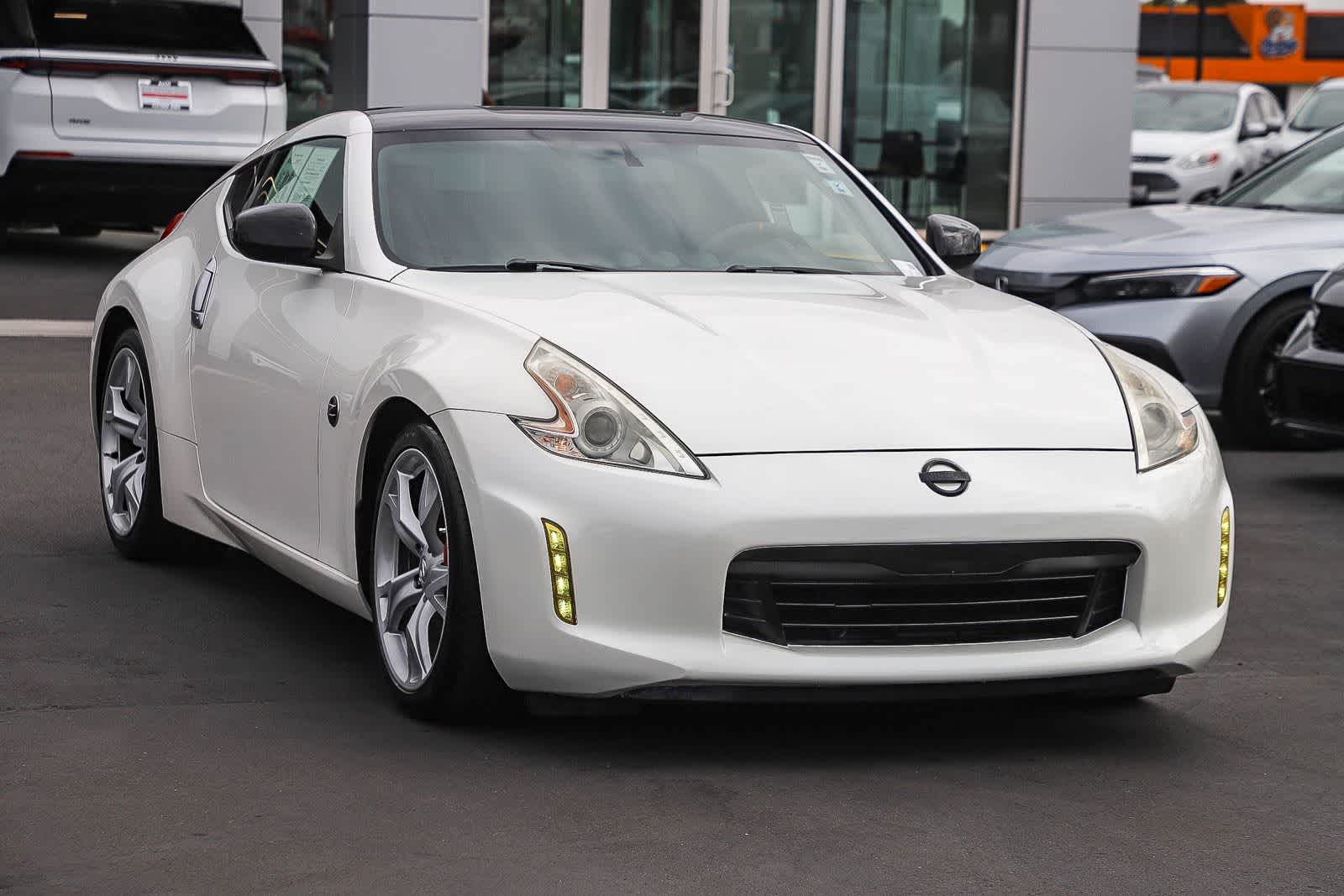 Thumbnail: 2013 Nissan Z - 3