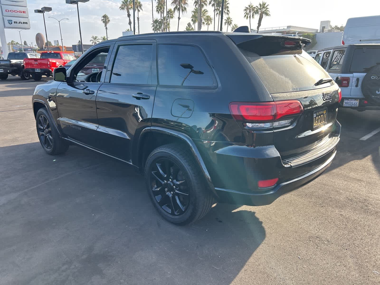 Thumbnail: 2019 Jeep Grand Cherokee - 3