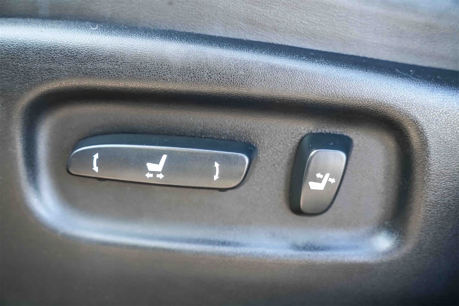 Thumbnail: 2012 Lexus RX - 19