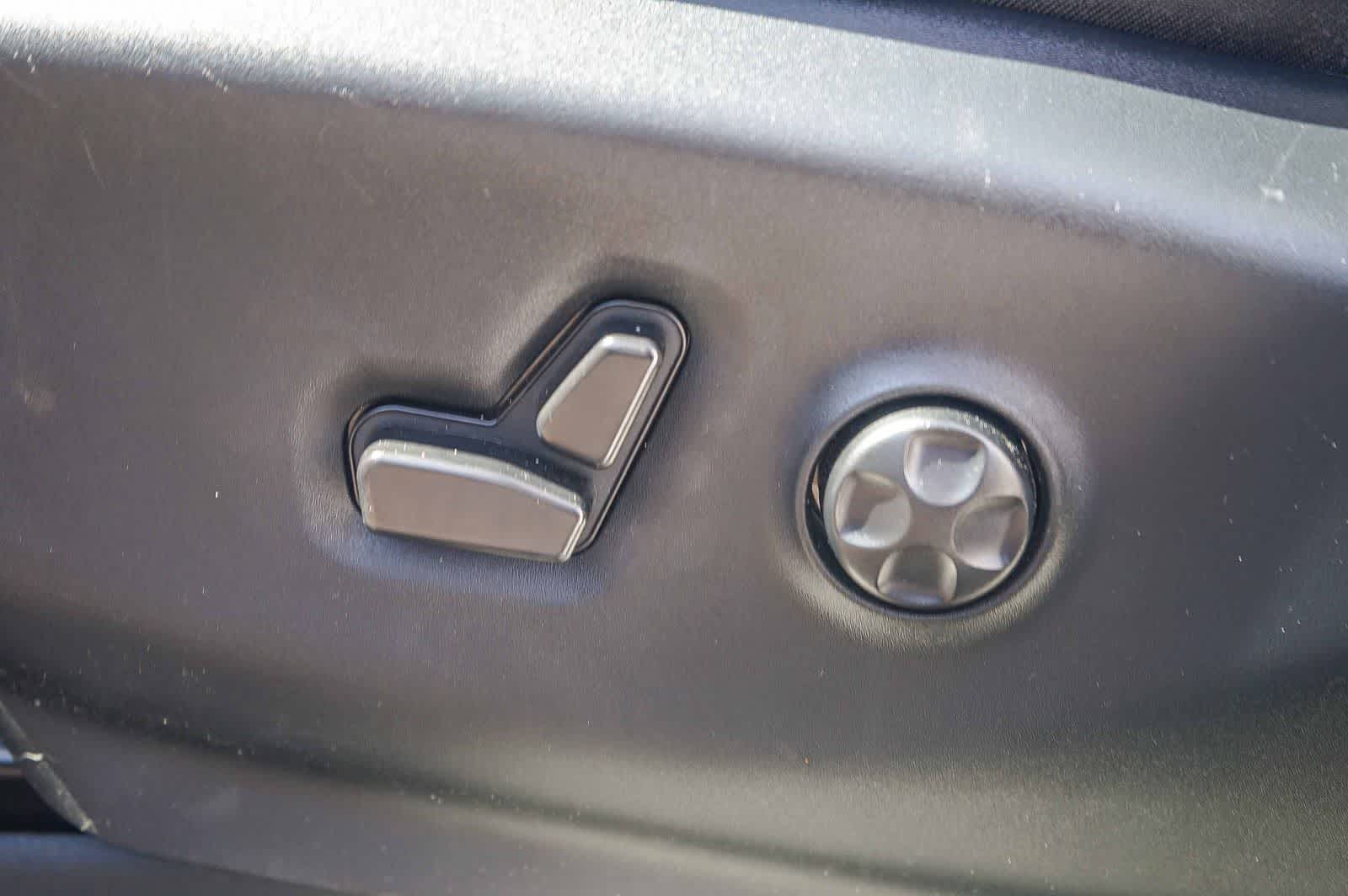 Thumbnail: 2024 Chrysler Pacifica - 20