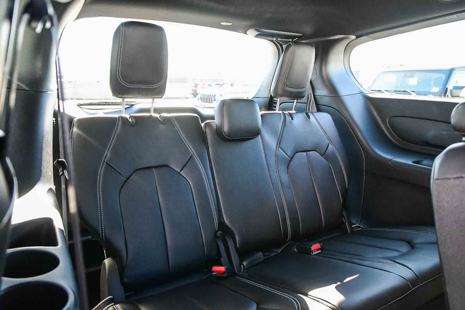 Thumbnail: 2026 Chrysler Pacifica - 19