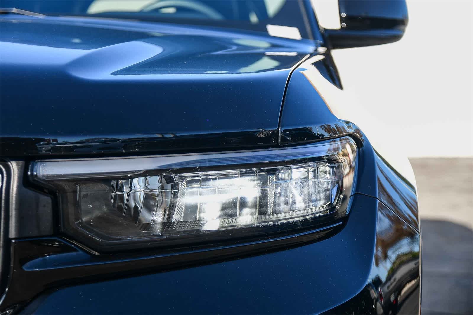 Thumbnail: 2023 Jeep Grand Cherokee - 8