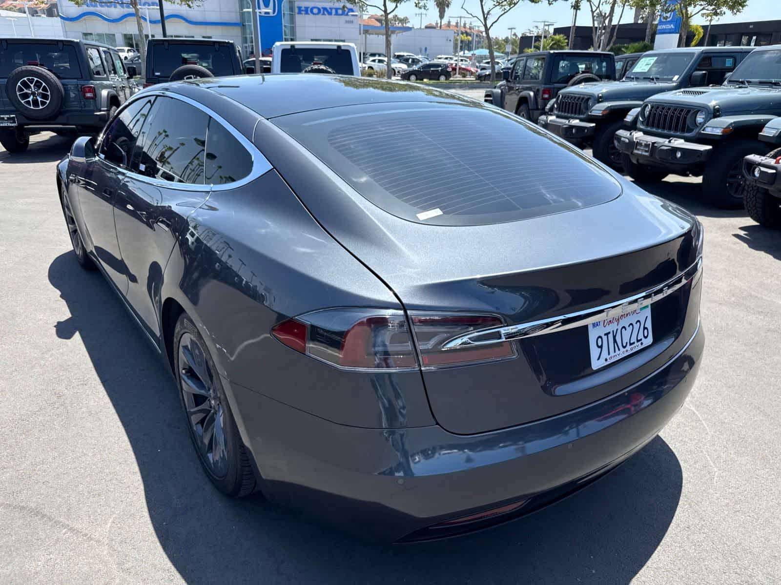 Thumbnail: 2018 Tesla Model S - 22